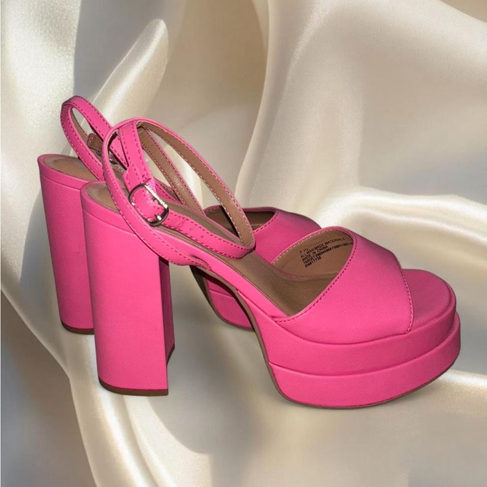 Wild Fable Barbie Pink Platform Heels